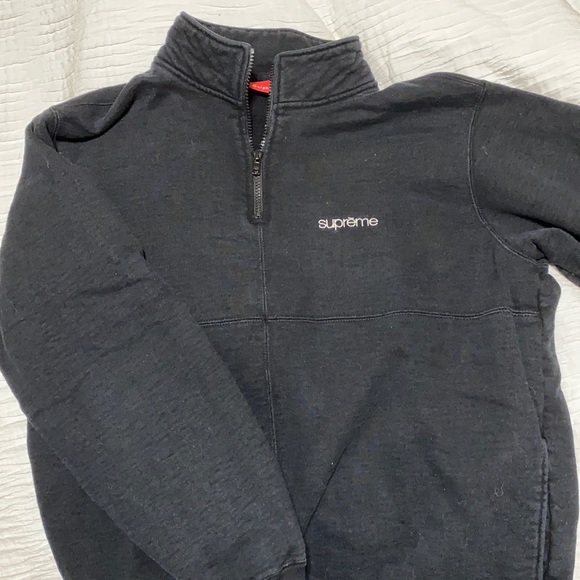 Supreme Men’s quarter zip sweatshirt
